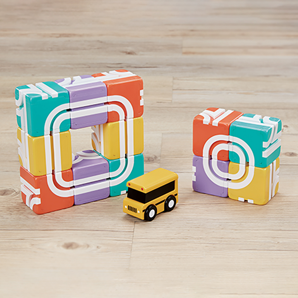 Happy School Bus: Stack and Stay Creative Blocks